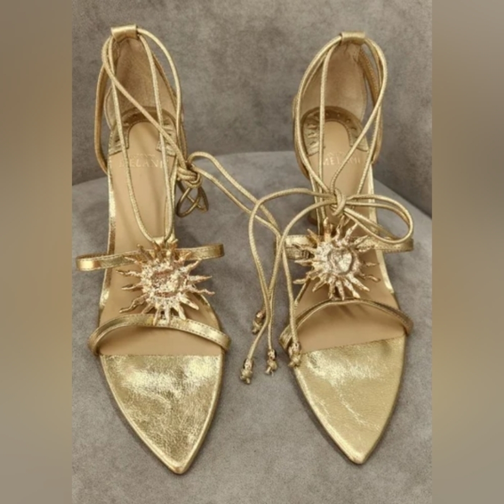 Gold Strappy Sandals 9.5 Metallic Boho Whimsical New - Picture 2 of 7